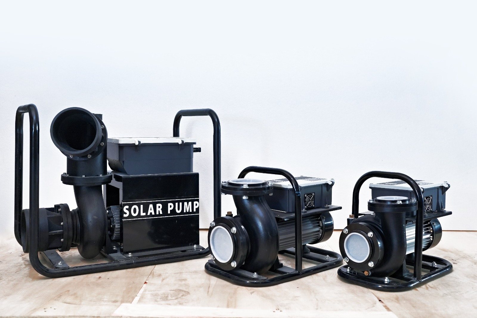 EMAX solar pump lineup — three models from 1.5kW to 4kW